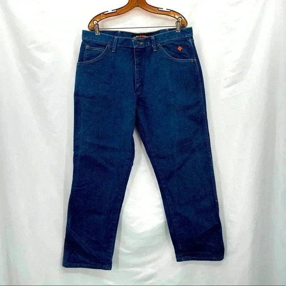 Wranglers Men’s Flame Resistant Relaxed Fit Jeans 36x30 - Picture 2 of 12